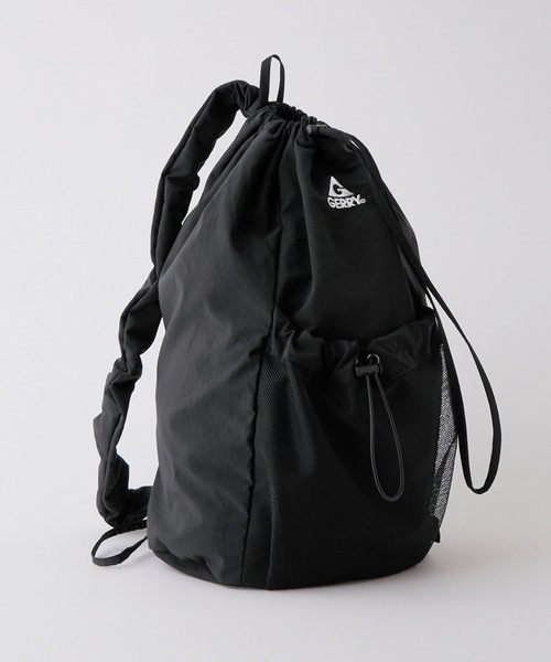 GERRY（ジェリー）の「GERRY/ジェリー 別注 ロゴ刺繍ナイロンドローコードワンショルダーバッグ（ショルダーバッグ・メンズ・アイボリー/チャコールグレー/ブラック・FREE）」の12枚目の写真