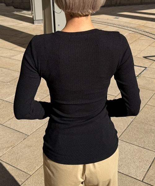 JENNE(ジェンヌ)の「日本製とろけるカットソー(Tシャツ/カットソー・レディース・ホワイト/ブラック/ブルー/ネイビー・SMALL/MEDIUM/LARGE/X-LARGE)」の7枚目の写真