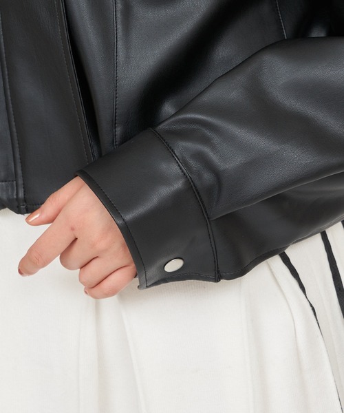 ROYAL PARTY（ロイヤルパーティー）の「オーバー合皮ショートジャケット（その他アウター・レディース・ブラック/オフホワイト・FREE）」の20枚目の写真