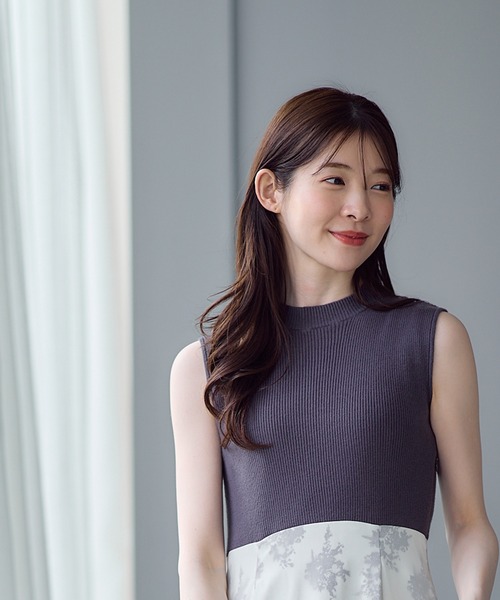 12Twelve Agenda(トゥエルブ アジェンダ)の「花柄ドッキングニットワンピース×カーディガンセット(ワンピース・レディース・ブラック/オフホワイト・M)」の17枚目の写真