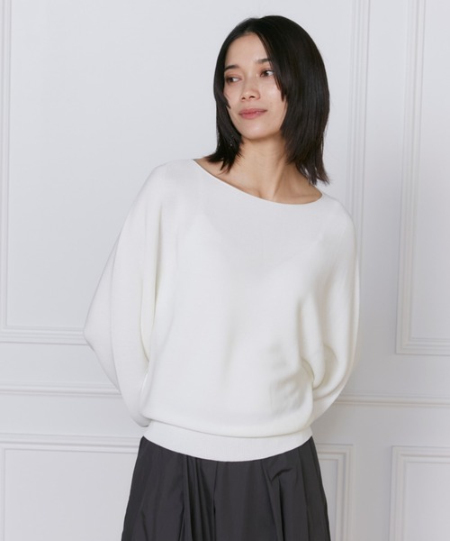 INED（イネド）の「ホールガーメント ドルマンスリーブニット《Cuoo》（ニット/セーター・レディース・ピンク/ブルー/チャコールグレー/オフホワイト・9号/7号）」の2枚目の写真