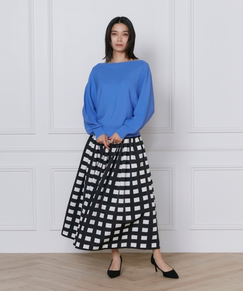 INED（イネド）の「ホールガーメント ドルマンスリーブニット《Cuoo》（ニット/セーター・レディース・ピンク/ブルー/チャコールグレー/オフホワイト・9号/7号）」の8枚目の写真