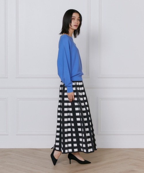 INED（イネド）の「ホールガーメント ドルマンスリーブニット《Cuoo》（ニット/セーター・レディース・ピンク/ブルー/チャコールグレー/オフホワイト・9号/7号）」の9枚目の写真