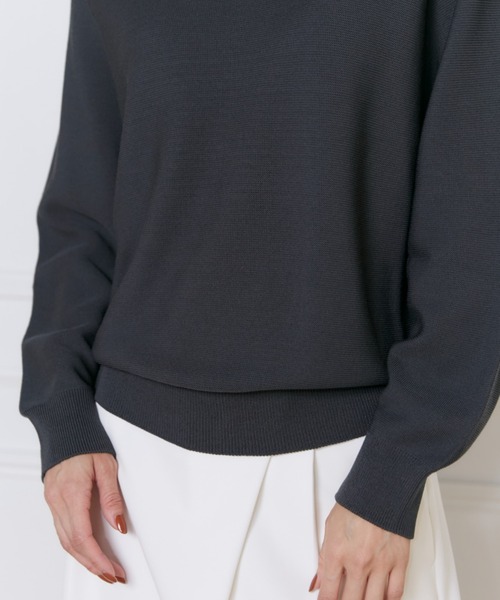 INED（イネド）の「ホールガーメント ドルマンスリーブニット《Cuoo》（ニット/セーター・レディース・ピンク/ブルー/チャコールグレー/オフホワイト・9号/7号）」の20枚目の写真