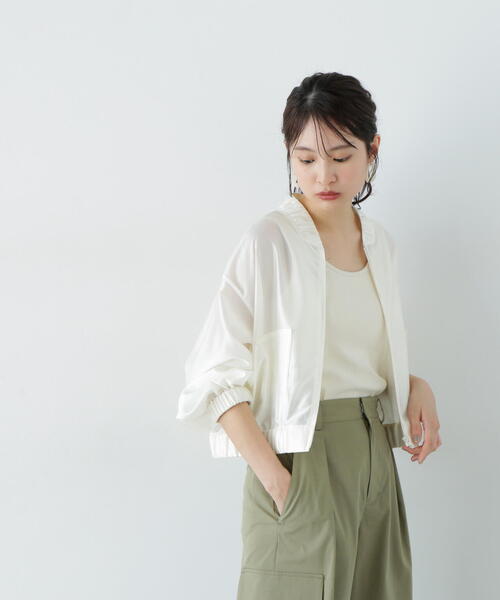 N.（N. Natural Beauty Basic）（エヌエヌナチュラルビューティーベーシック）の「シアーブルゾン（ブルゾン・レディース・オフホワイト/ブラック/グレイッシュベージュ・MEDIUM）」の21枚目の写真