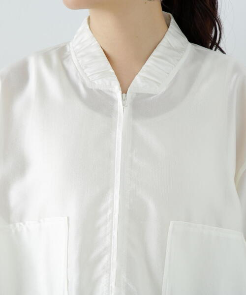 N.（N. Natural Beauty Basic）（エヌエヌナチュラルビューティーベーシック）の「シアーブルゾン（ブルゾン・レディース・オフホワイト/ブラック/グレイッシュベージュ・MEDIUM）」の13枚目の写真