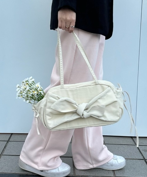 Birthday room（バースデイルーム）の「リボンナイロンショルダーBAG/ribbon nnylon shoulder bag（ショルダーバッグ・レディース・ブラック/アイボリー/ライトブルー・FREE）」の22枚目の写真