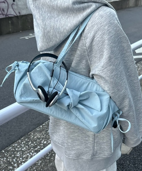 Birthday room（バースデイルーム）の「リボンナイロンショルダーBAG/ribbon nnylon shoulder bag（ショルダーバッグ・レディース・ブラック/アイボリー/ライトブルー・FREE）」の6枚目の写真