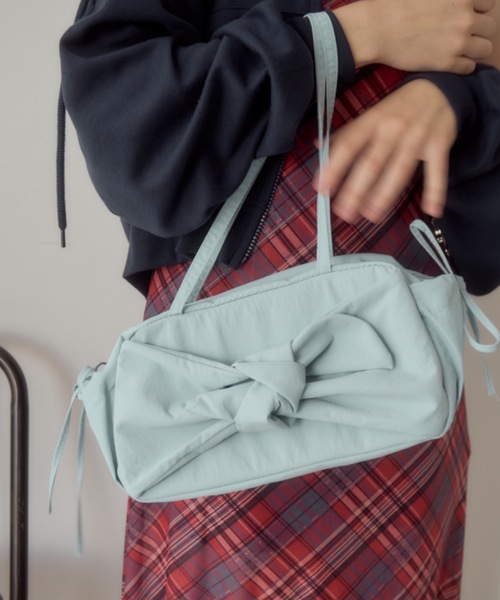 Birthday room（バースデイルーム）の「リボンナイロンショルダーBAG/ribbon nnylon shoulder bag（ショルダーバッグ・レディース・ブラック/アイボリー/ライトブルー・FREE）」の13枚目の写真