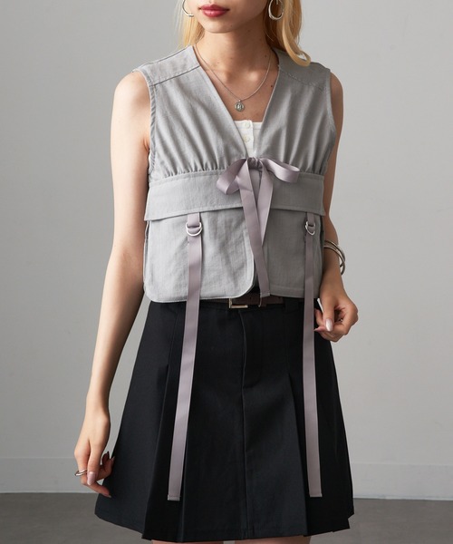 MAGASIN DE MODE Onjna(マガジンデモードオンジェナ )の「【MAGASIN DE MODE Onjna】タクティカルショートベスト trc(ベスト・レディース・グレー/カーキ/ブラック・FREE)」の4枚目の写真