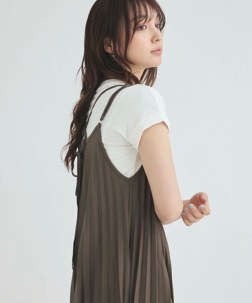 fifth（フィフス）の「プリーツキャミワンピース（ワンピース・レディース・ブラック/カーキ・M）」の15枚目の写真