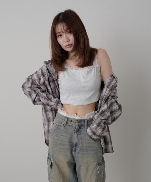 RAY CASSIN（レイカズン）の「オーバーサイズフード付きチェック/レースシャツ（シャツ/ブラウス・レディース・ブラック/ブラウン/ブルー/アイボリー/ブラック系その他2・FREE）」の7枚目の写真