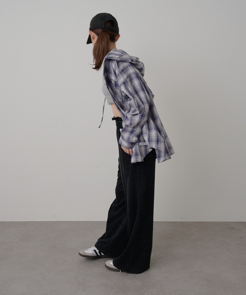 RAY CASSIN（レイカズン）の「オーバーサイズフード付きチェック/レースシャツ（シャツ/ブラウス・レディース・ブラック/ブラウン/ブルー/アイボリー/ブラック系その他2・FREE）」の18枚目の写真