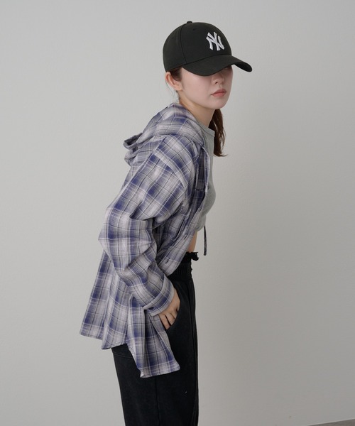 RAY CASSIN（レイカズン）の「オーバーサイズフード付きチェック/レースシャツ（シャツ/ブラウス・レディース・ブラック/ブラウン/ブルー/アイボリー/ブラック系その他2・FREE）」の15枚目の写真