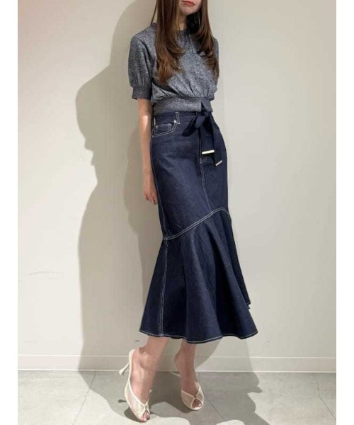 SNIDEL(スナイデル)の「デニムマーメイドスカート(デニムスカート・レディース・インディゴブルー/ライトブルー/ブルー・0/1)」の4枚目の写真