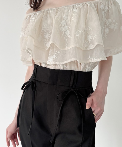 JUNOAH（ジュノア）の「サイドタックハイウエストリボンスラックス(薄手、裏地なし)（スラックス・レディース・ライトグレー/スミクロ/ブラック・X-LARGE/LARGE/MEDIUM/SMALL）」の10枚目の写真