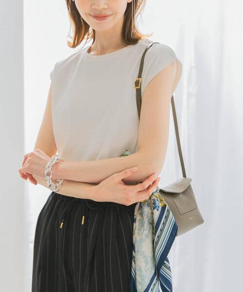 URBAN RESEARCH ROSSO WOMEN(アーバンリサーチ ロッソ)の「汗染防止フレンチリブTシャツ(Tシャツ/カットソー・レディース・オフホワイト/チャコールグレー/ブルー系その他/ベージュ系その他・FREE)」の8枚目の写真