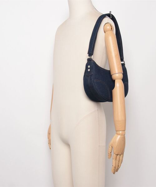 BOOGIE MOON BAG DENIM（ハンドバッグ）｜Maison Kitsune