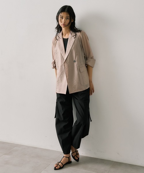 UNITED TOKYO(ユナイテッドトウキョウ)の「ラウンドパーツオーガンジージャケット|ウォッシャブル/防シワ/シアーシャツ/オフィスカジュアル/冷房対策/サマージャケット/春服(テーラードジャケット・レディース・ブラック/ベージュ・FREE)」の19枚目の写真
