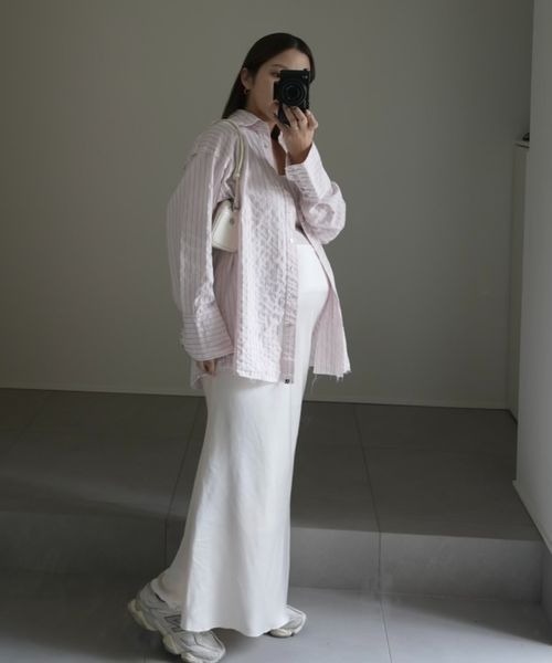 A part by(アパートバイ)の「【インフルエンサーyuiさんコラボ】YUサテンナロースカート(スカート・レディース・アイボリー/ライトブラウン・FREE/TALL)」の5枚目の写真