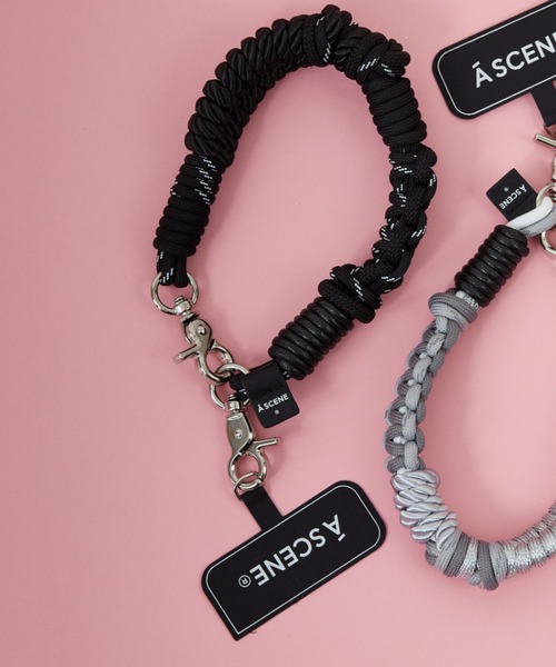 A SCENE（エーシーン）の「[A SCENE/エーシーン] DESIGN PARACORD STRAP デザイン パラコード ストラップ【追加】（スマホグッズ・レディース・オレンジ/マルチ/ブラック系/シルバー/ブルー/イエロー/グリーン/ブラック/ライトブルー・ONE SIZE）」の3枚目の写真