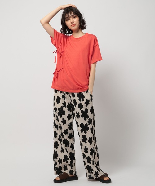 niko and...(ニコアンド)の「シアーリボンアレンジTシャツ(Tシャツ/カットソー・レディース・オフホワイト/ブルー/ブラウン/オレンジ・FREE)」の9枚目の写真