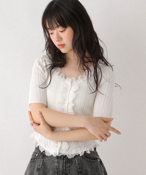 Heather(ヘザー)の「フリルニット半袖カーディガン 575218(カーディガン/ボレロ・レディース・ブラック/オフホワイト/グレー・FREE)」の12枚目の写真