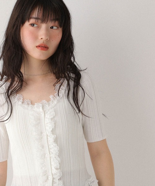 Heather(ヘザー)の「フリルニット半袖カーディガン 575218(カーディガン/ボレロ・レディース・ブラック/オフホワイト/グレー・FREE)」の15枚目の写真