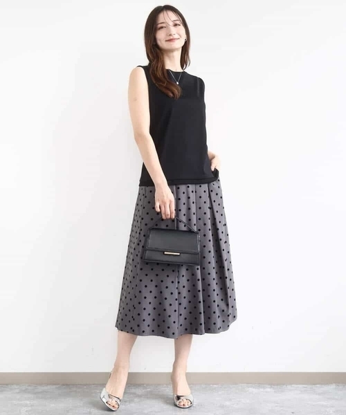 MK MICHEL KLEIN（エムケーミッシェルクラン）の「シルケットフライス ノースリーブカットソー/接触冷感/洗える（Tシャツ/カットソー・レディース・ホワイト/ブラック・38）」の5枚目の写真