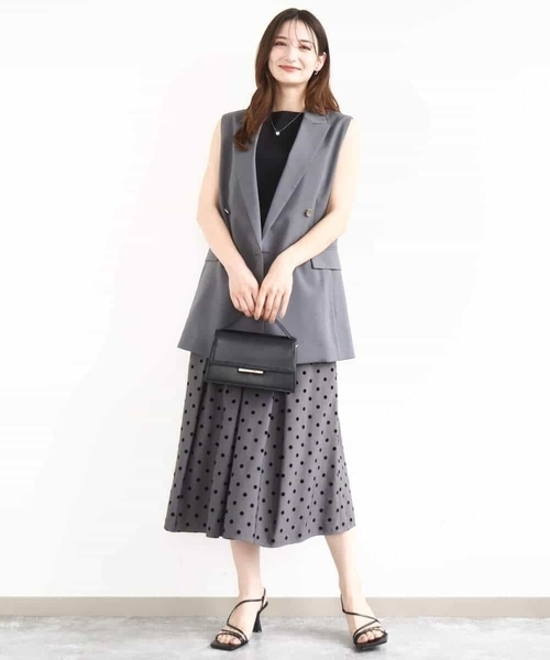 MK MICHEL KLEIN（エムケーミッシェルクラン）の「シルケットフライス ノースリーブカットソー/接触冷感/洗える（Tシャツ/カットソー・レディース・ホワイト/ブラック・38）」の8枚目の写真