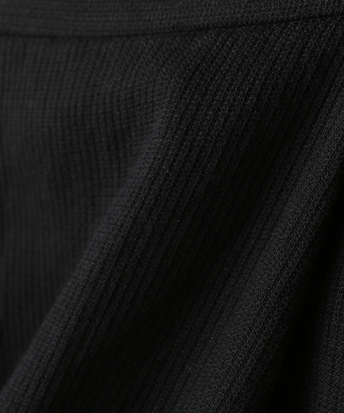 新品 タグ付 Plage natural wrap パンツ 38 黒 ラップ plage（プラージュ）の「natural wrap パンツ（その他パンツ）」 - WEAR