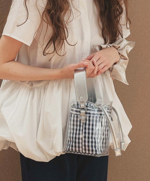 DONOBAN（ドノバン）の「ハートカットクリアバッグ（ショルダーバッグ・レディース・レッド/シルバー/ブラック・ONE）」の3枚目の写真