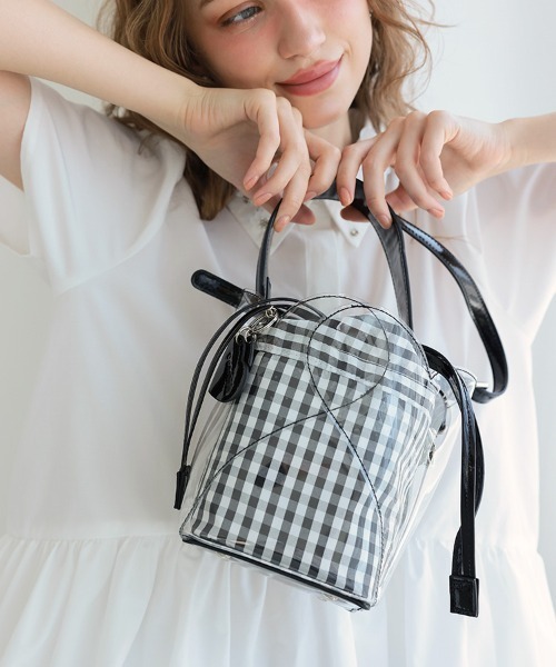 DONOBAN（ドノバン）の「ハートカットクリアバッグ（ショルダーバッグ・レディース・レッド/シルバー/ブラック・ONE）」の2枚目の写真