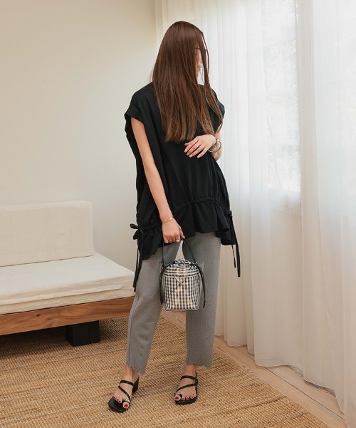 DONOBAN（ドノバン）の「ハートカットクリアバッグ（ショルダーバッグ・レディース・レッド/シルバー/ブラック・ONE）」の5枚目の写真