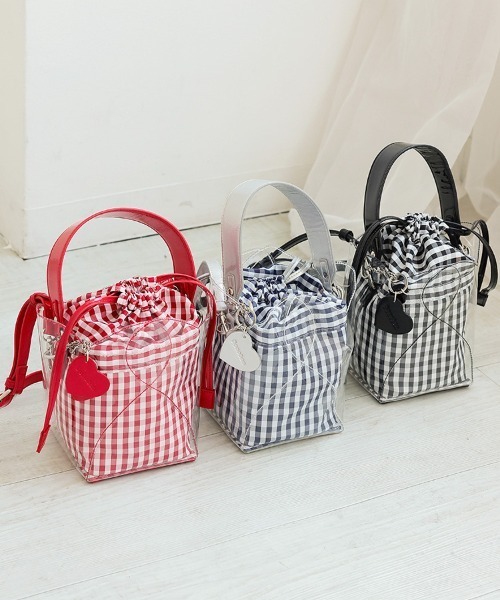 DONOBAN（ドノバン）の「ハートカットクリアバッグ（ショルダーバッグ・レディース・レッド/シルバー/ブラック・ONE）」の16枚目の写真