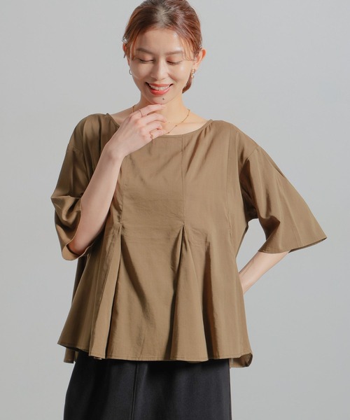 studio CLIP（スタディオクリップ）の「コットンレーヨンフレアTブラウス（シャツ/ブラウス・レディース・カーキ/ブラック/オフホワイト/ブルー・FREE）」の3枚目の写真