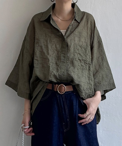 LBC(エルビーシー)の「針抜きシアーボックスシルエットシャツ(シャツ/ブラウス・レディース・ホワイト/ブラック/ダークオリーブ/オレンジ・M)」の3枚目の写真