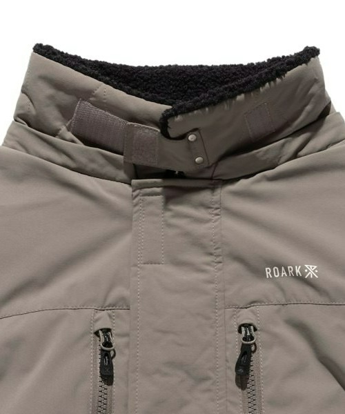 ROARK REVIVAL(ロアークリバイバル)の「【ROARK】 RISER JACKET(ダウンジャケット/コート・メンズ・ベージュ・LARGE/MEDIUM/X-LARGE)」の9枚目の写真