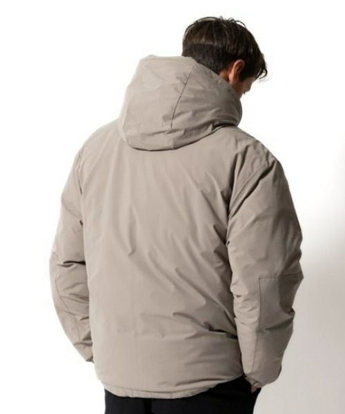 ROARK REVIVAL(ロアークリバイバル)の「【ROARK】 RISER JACKET(ダウンジャケット/コート・メンズ・ベージュ・LARGE/MEDIUM/X-LARGE)」の4枚目の写真