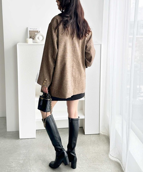 GeeRA（ジーラ）の「ゴールドボタンオーバーサイズダブルテーラードジャケット（テーラードジャケット・レディース・ブラック系その他/ブラウン系その他・MEDIUM/LARGE）」の14枚目の写真