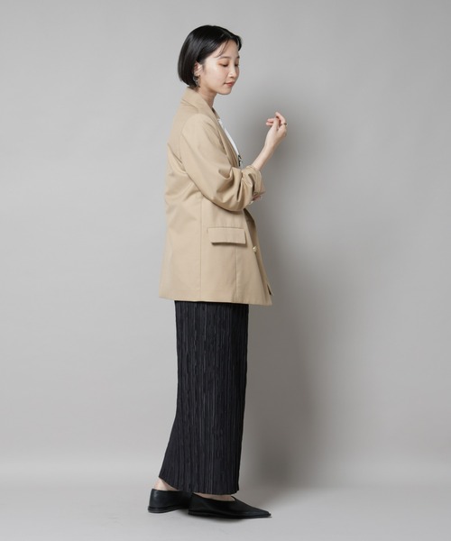 NANO universe(ナノユニバース)の「ダブルブレストジャケット(テーラードジャケット・レディース・ベージュ/ネイビー/チャコール・FREE)」の9枚目の写真