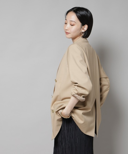 NANO universe(ナノユニバース)の「ダブルブレストジャケット(テーラードジャケット・レディース・ベージュ/ネイビー/チャコール・FREE)」の6枚目の写真