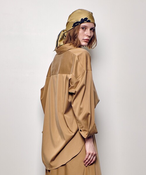 allureville(アルアバイル)の「フィブリルカシュクールシャツ(シャツ/ブラウス・レディース・ベージュ/ネイビー/カーキ・2)」の6枚目の写真