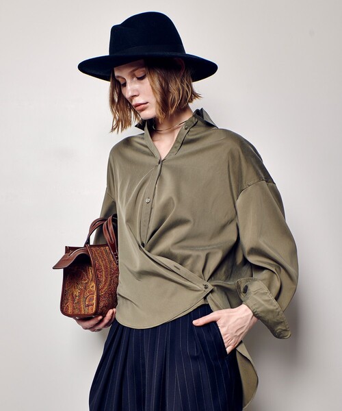 allureville(アルアバイル)の「フィブリルカシュクールシャツ(シャツ/ブラウス・レディース・ベージュ/ネイビー/カーキ・2)」の18枚目の写真