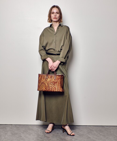 allureville(アルアバイル)の「フィブリルカシュクールシャツ(シャツ/ブラウス・レディース・ベージュ/ネイビー/カーキ・2)」の22枚目の写真