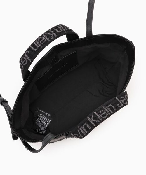 Calvin Klein（カルバン・クライン）の「ロングデイ ミニトートバッグ（トートバッグ・レディース・ブラック・FREE）」の4枚目の写真