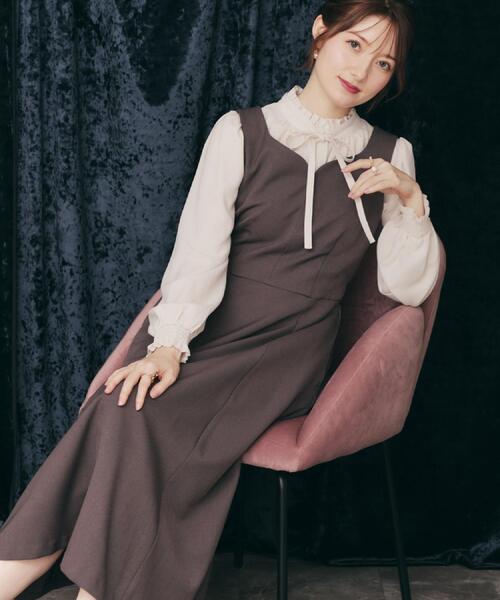 couture brooch（クチュールブローチ）の「【帯電防止・通勤】ハートネック フレアージャンスカ（ワンピース・レディース・ブラウン系/ダークグレー/ネイビー・42/40/36/38）」の2枚目の写真