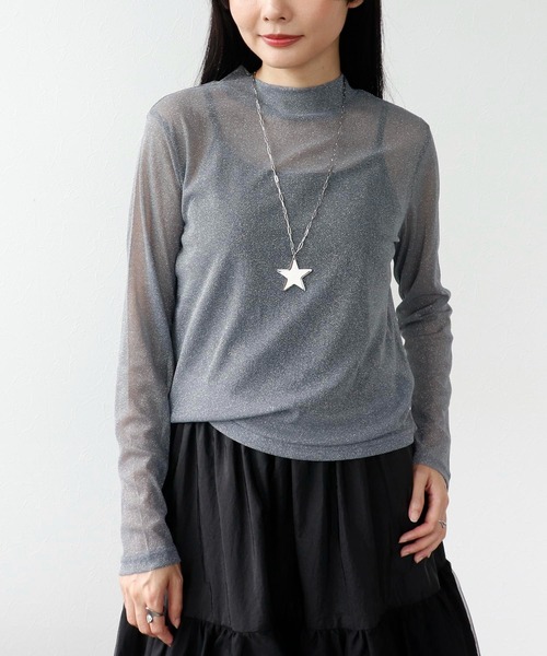 Three Four Time(スリーフォータイム)の「シアーラメハイネックプルオーバー(その他トップス・レディース・チャコールグレー/ブラック・FREE)」の2枚目の写真