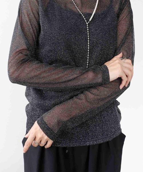 Three Four Time(スリーフォータイム)の「シアーラメハイネックプルオーバー(その他トップス・レディース・チャコールグレー/ブラック・FREE)」の5枚目の写真