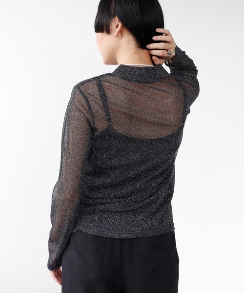 Three Four Time(スリーフォータイム)の「シアーラメハイネックプルオーバー(その他トップス・レディース・チャコールグレー/ブラック・FREE)」の4枚目の写真